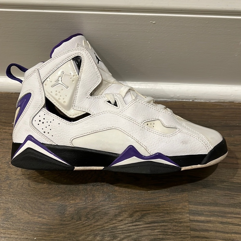Nike Air Jordan True Flight GS 'Wolf Grey Purple'